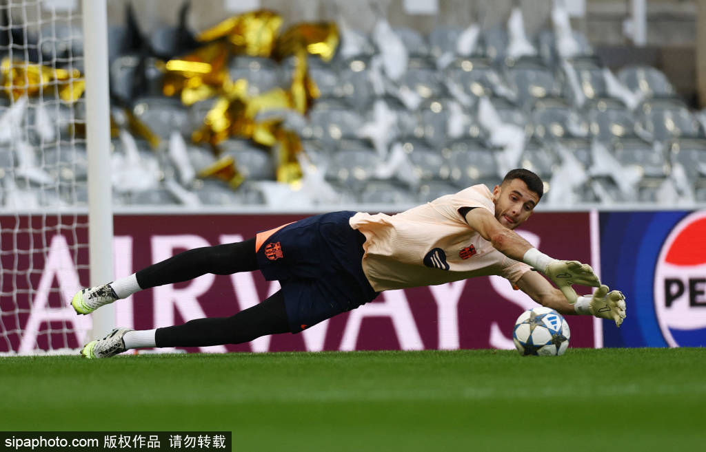 客战皇家奥 客战皇家奥