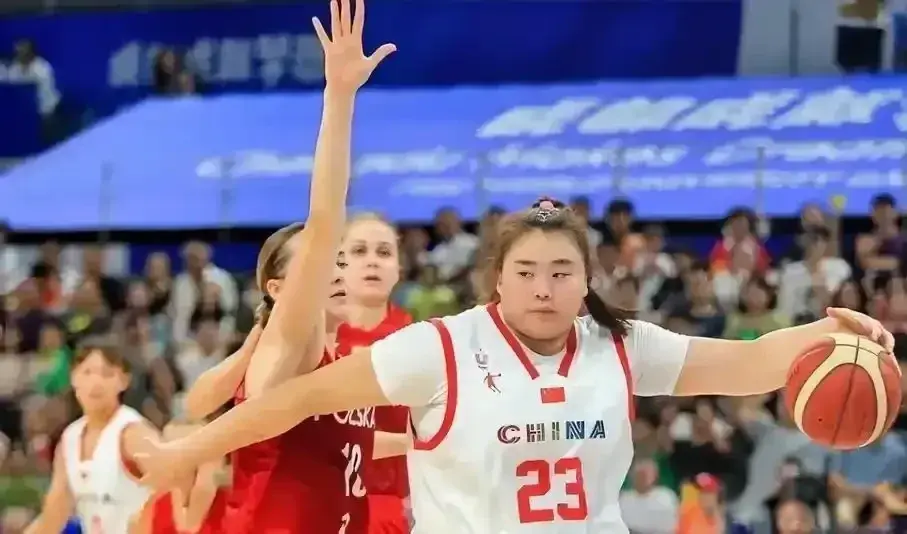 济济, 女篮中锋用