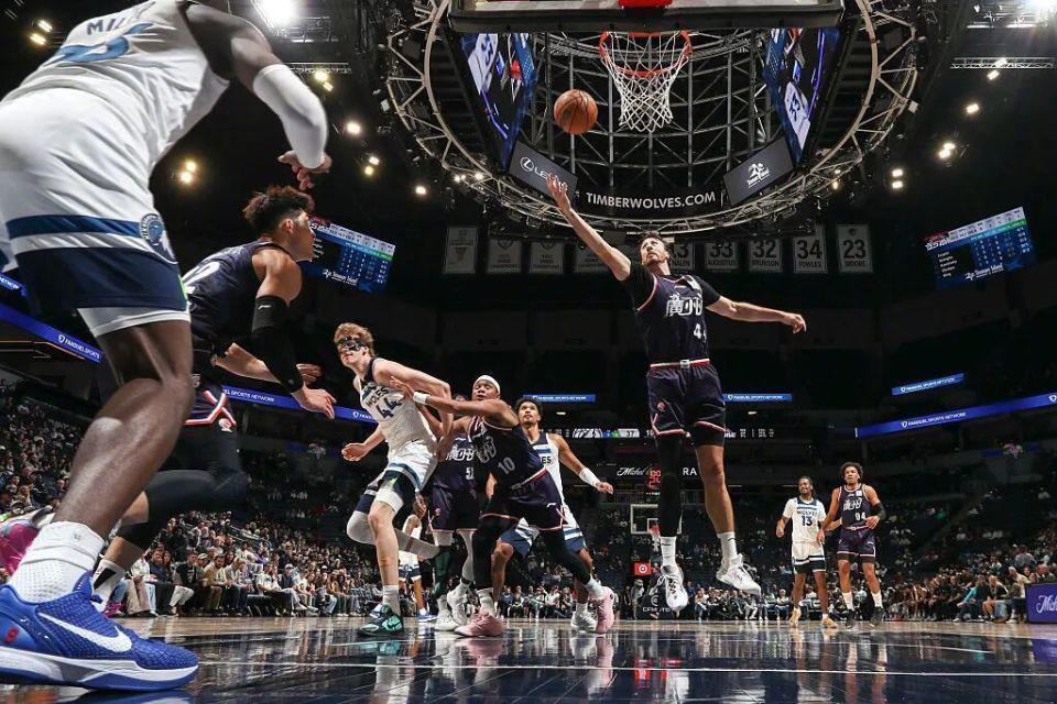 季前赛, 和前锋德鲁, 历史上第五 季前赛, 和前锋德鲁, 历史上第五